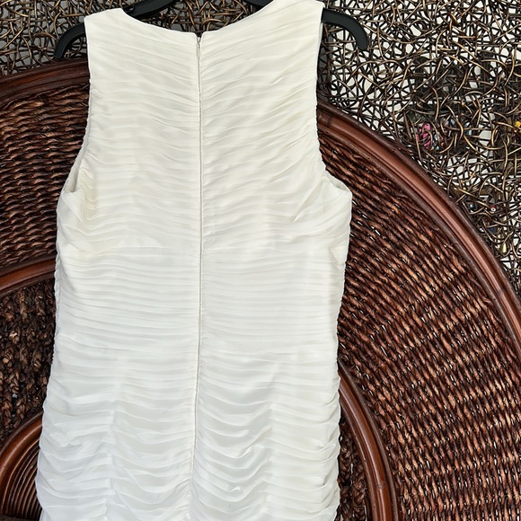 Formal gown - Picture 5 of 7